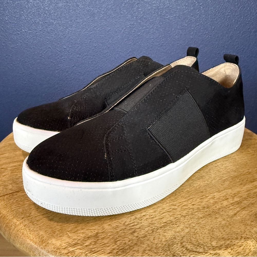 Steve Madden NWT "Brad" Black Suede Look Slip-On Sneakers | Size 6.5